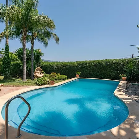2 Bedroom With Private Pool Near Puerto Banus *