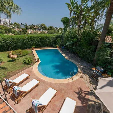 Villa 2 Bedroom With Private Pool Near Puerto Banus Marbella