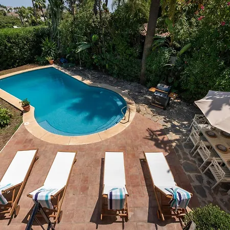 Villa 2 Bedroom With Private Pool Near Puerto Banus Marbella