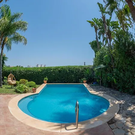 2 Bedroom With Private Pool Near Puerto Banus Villa Marbella